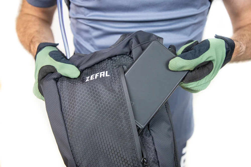 ZEFAL Z HYDRO RACE, juoda