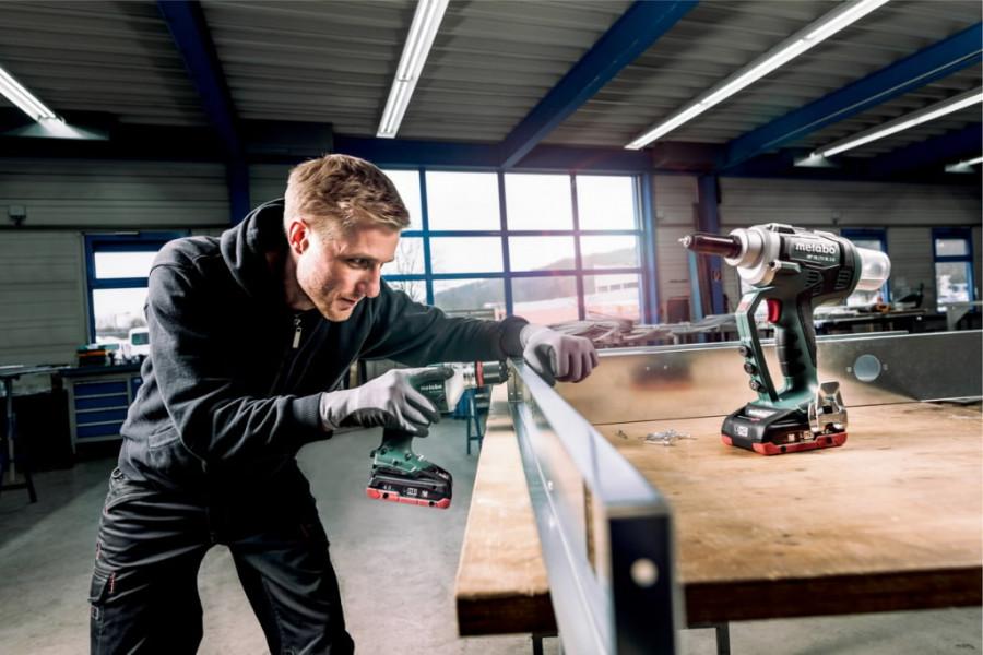 Akumuliatorinio kniediklio NP 18 LTX BL 5.0 korpusas MetaLoc, Metabo