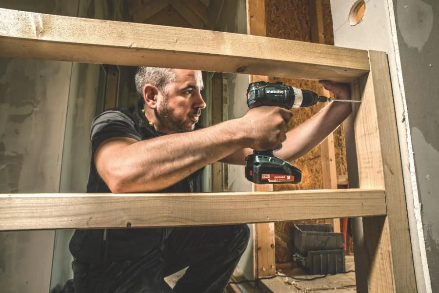 Akumuliatorinis suktuvas/gręžtuvas SB 18 LT BL 4,0 Ah Li, Metabo