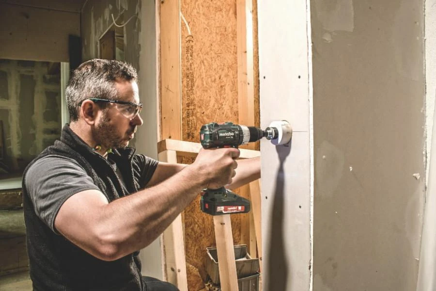 Akumuliatorinis suktuvas/gręžtuvas SB 18 LT BL 4,0 Ah Li, Metabo