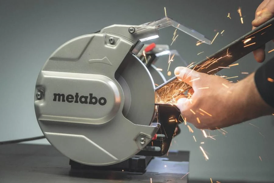 Metabo DSD 200 Plus galąstuvas darbo metu