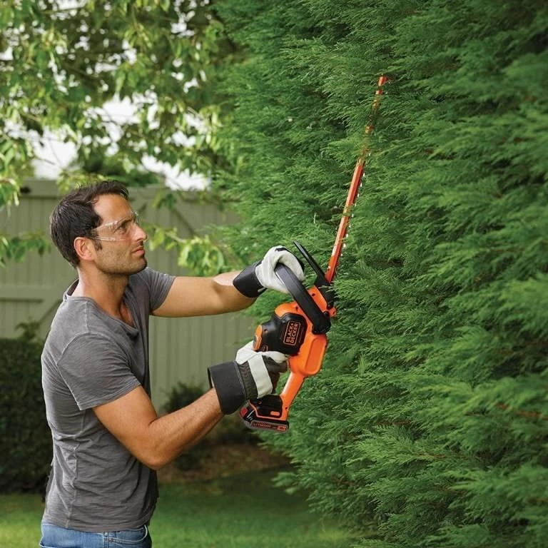 Black & Decker Juodas & Decker Akumuliatorinės gyvatvorių žirklės GTC18452PC 18V 2Ah 45 cm, Juodas & Decker
