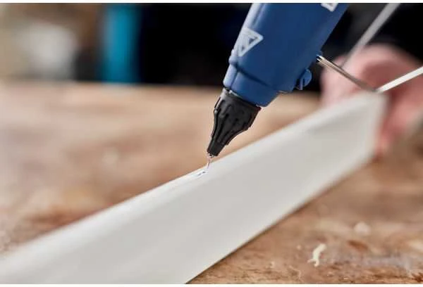 Extra thin nozzle for PRO glue guns, Rapid