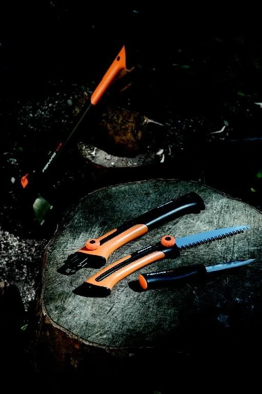 Fiskars Xtract™ sodo pjūklas (L) SW 75