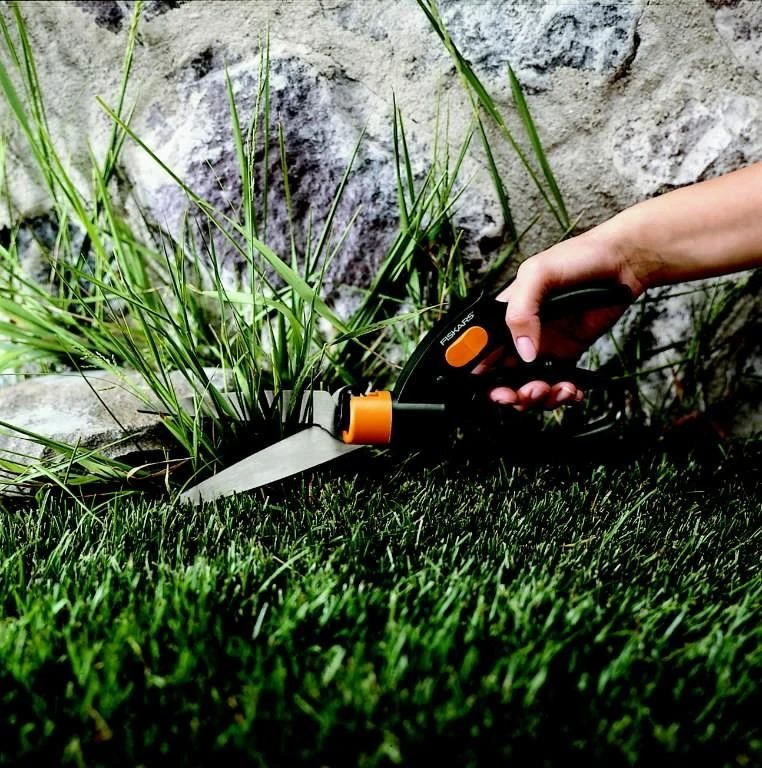 Fiskars žolės žirklės Servo-System GS42, 340 mm