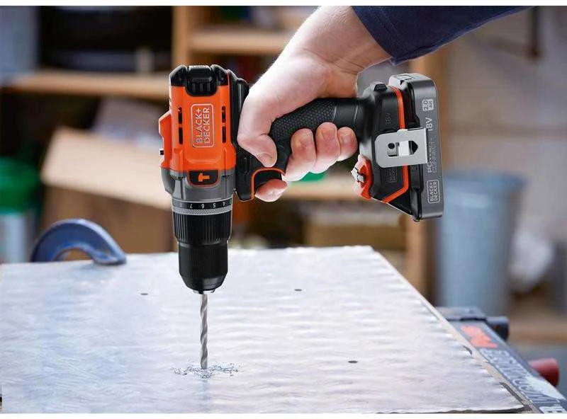 Akumuliatorinis gręžtuvas Black&Decker BCD383D1XK-QW | 18 V | 2.0 Ah