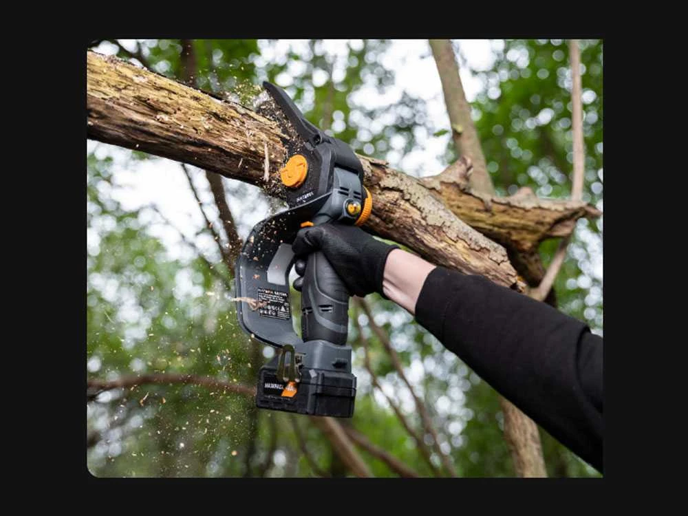 Bestcraft Akumuliatorinis bešepetėlinis grandininis pjūklas Batavia Nexxsaw 18 V, 17.78 cm