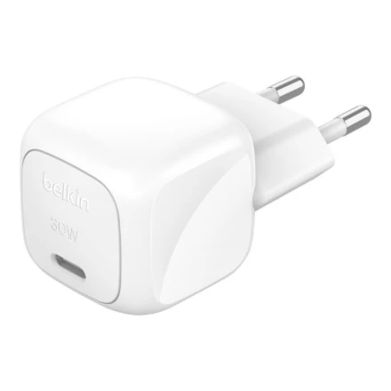 Belkin 30W USB-C įkroviklis, kampinis vaizdas