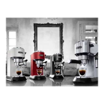 Kavos aparatas  DeLonghi EC685.W Dedica Style