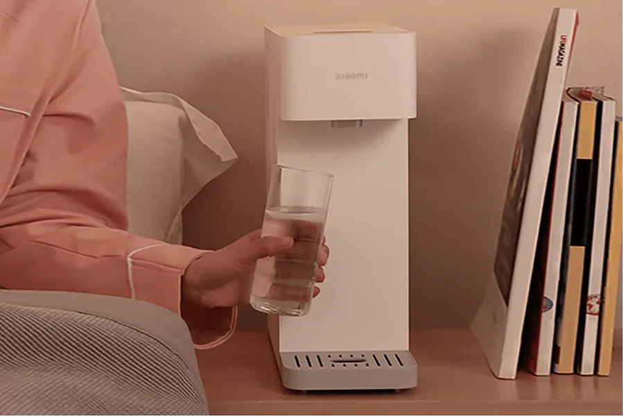 Išmanusis karšto ir šalto vandens dozatorius Xiaomi Smart Water Dispenser (Hot and Cold) | 2250 W | Baltas aprašymas - Prekės nuotrauka