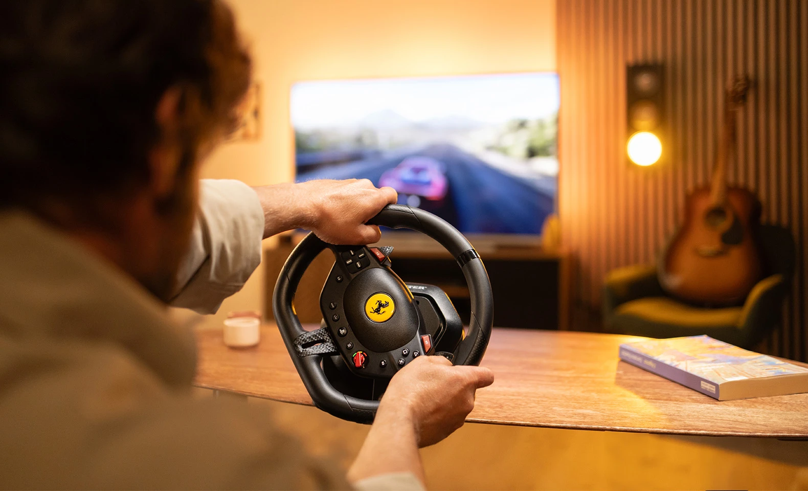 Žaidimų vairo rinkinys Thrustmaster Racing Wheel | T98-P Ferrari 296 GTB (vairo rinkinys + pedalų rinkinys) PS4 / PS5 / PC aprašymas - Prekės nuotrauka