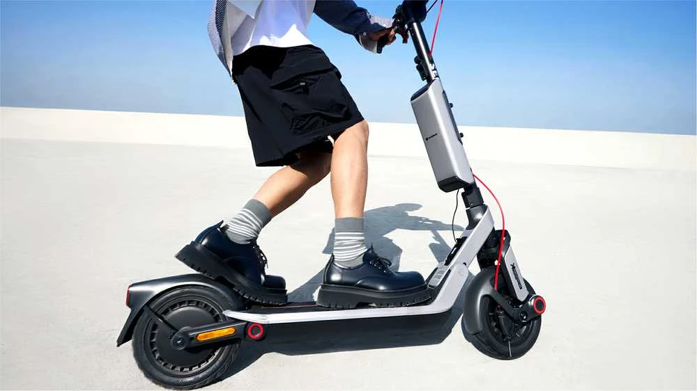 Elektrinis paspirtukas Segway eKickScooter Ninebot E3 E