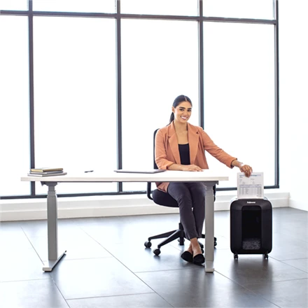 Fellowes LX85 popieriaus smulkintuvas darbo aplinkoje