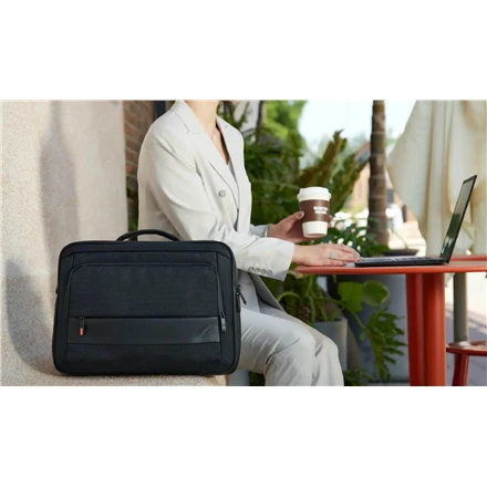 Lenovo | ThinkPad Professional | Tinka iki 16 " | Topload | Atsparus vandeniui | Juodas