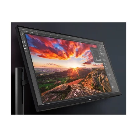 Monitorius LG | 32UN880K-B | 32 " | IPS | 16:9 | 60 Hz | 5 ms | 3840 x 2160 pikselių | 350 cd/m² | HDMI jungtys quantity 2