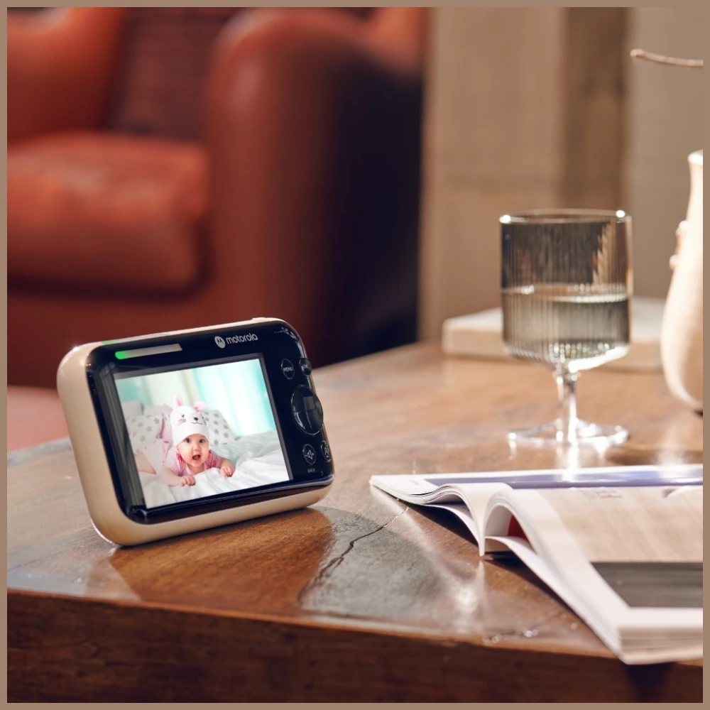 Mobili auklė Motorola PIP1500 Connect, baltos spalvos (kamera + stebėjimo monitorius)