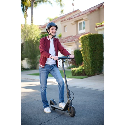 Ninebot by Segway Kickscooter E2 PRO E, Juodas | Segway