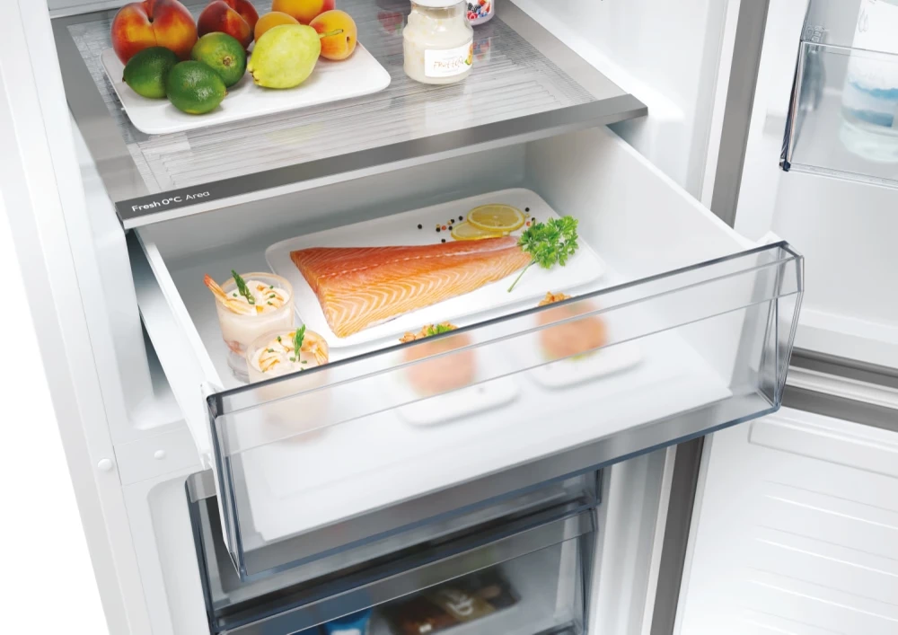 Pastatomas šaldytuvas Candy Fresco 300 | CNCQ2T618EW, baltos spalvos