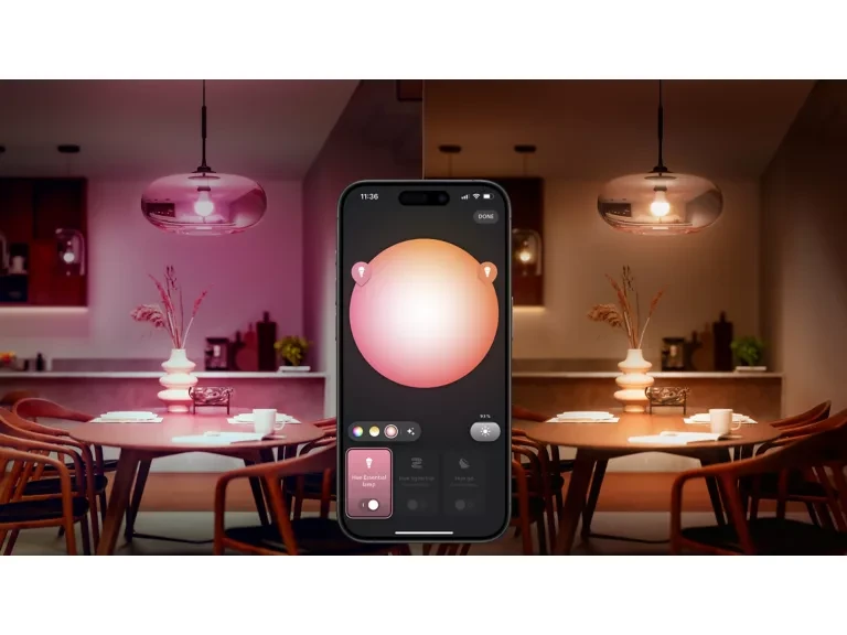 Philips Hue Hue White and Color Ambiance Essential lempučių rinkinys (2x E27 lamputės + jungiklis)