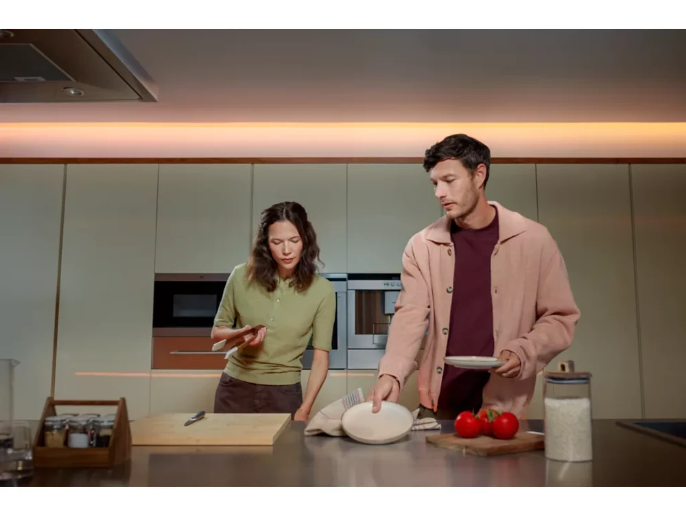 „Philips Hue Flux Ultra-Bright“ LED šviesos juosta, 5 m | 48 W