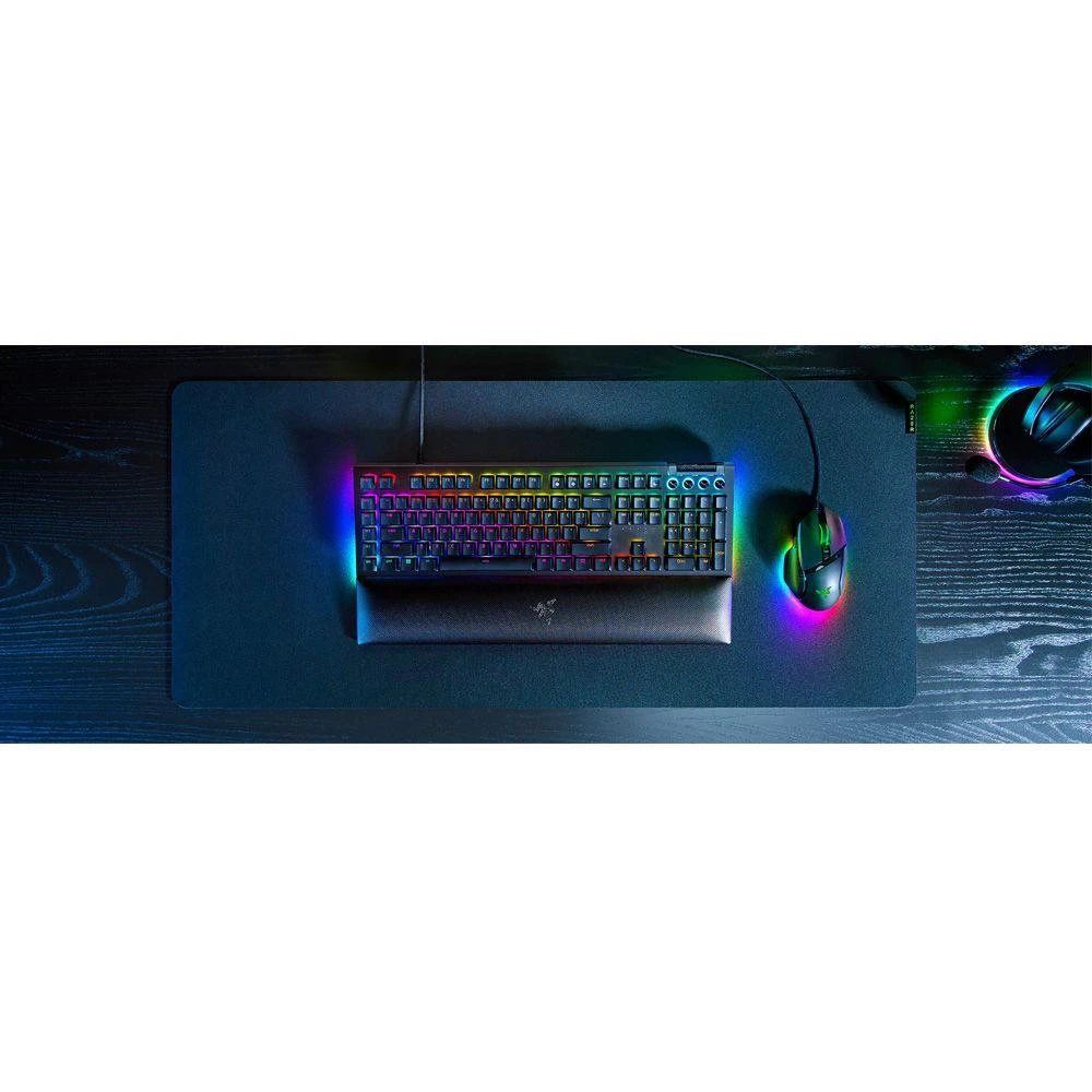 Razer | BlackWidow V4 | Mechaninė klaviatūra žaidimams | su laidu | RGB LED pašvietimas | US | Geltona Switches | Juodas
