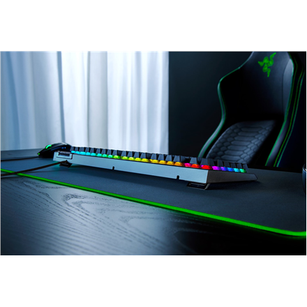 Razer | BlackWidow V4 X | Klaviatūra žaidimams | su laidu | Cyrillic | Geltona Mechaninė Switches | Juodas
