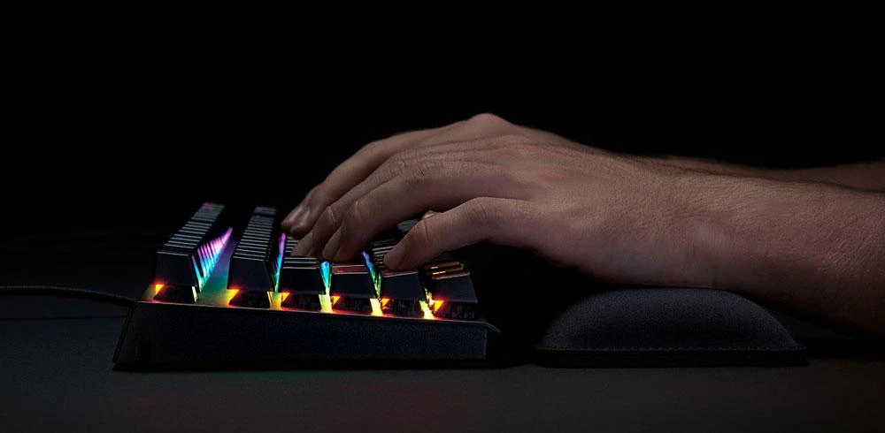 Riešo atrama Razer Ergonomic, Juodos spalvos