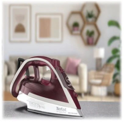 TEFAL | FV6810E0 Ultragliss Plus | Garų lygintuvas | 2800 W | Vanduo tank capacity 270 ml | Continuous steam 50 g/min | Steam boost performance 250 g/min | Raudona/Baltas