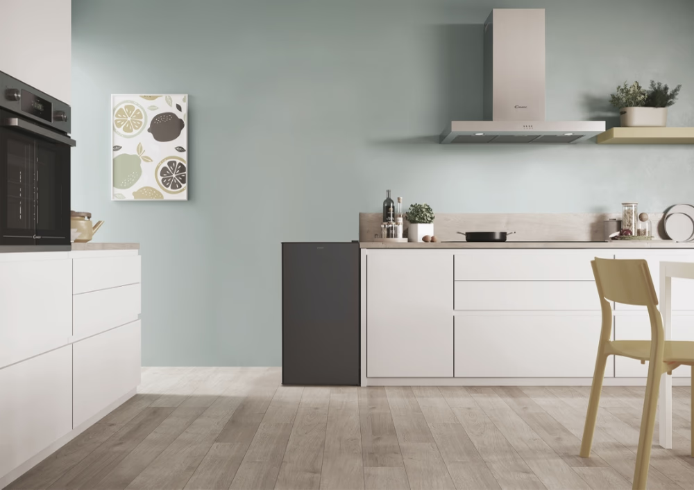 Vienų durų šaldytuvas Candy Table Top CHASD4385EBC | juodos spalvos