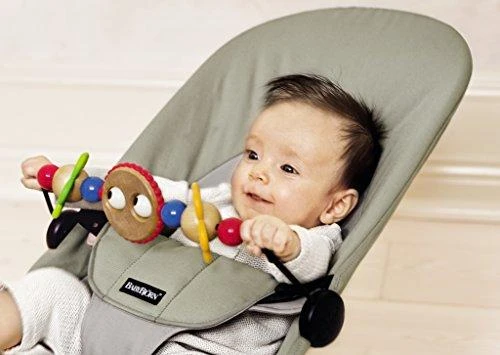 BABYBJORN žaislas medinis gultukui Googly eyes 080500