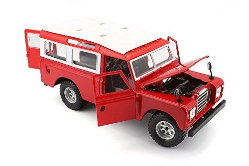 BBURAGO 1:24 automobilių modelis Land Rover Series II, 18-22063