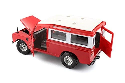 BBURAGO 1:24 automobilių modelis Land Rover Series II, 18-22063