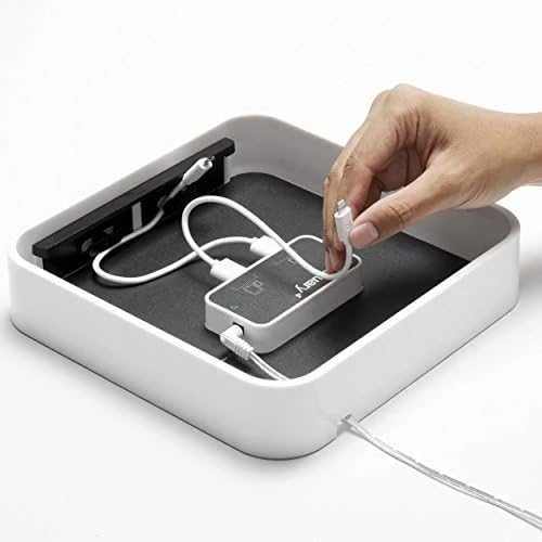Bluelounge Sanctuary4 doko stotelė su USB įkroviklis 4 baltiems įrenginiams