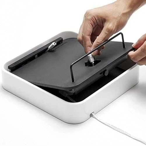 Bluelounge Sanctuary4 doko stotelė su USB įkroviklis 4 baltiems įrenginiams