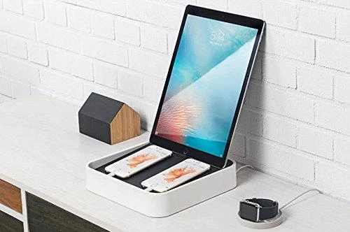 Bluelounge Sanctuary4 doko stotelė su USB įkroviklis 4 baltiems įrenginiams
