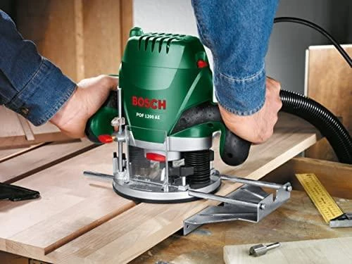 Bosch 15 frezų komplektas 8 mm kotu