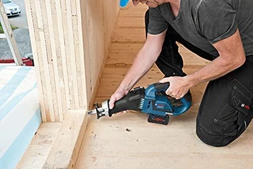 Bosch GSA 18V-32, CC be akumuliatoriaus ir kroviklio