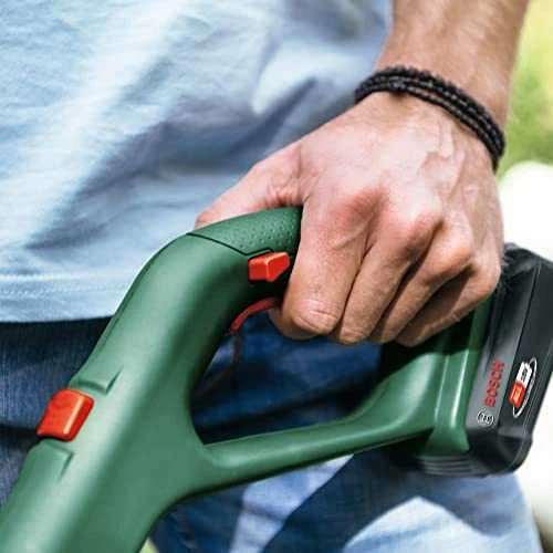 Akumuliatorinė žoliapjovė Bosch Easy GrassCut 18V-26, pilnas komplektas