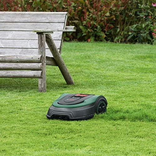Vejos robotas Bosch Indego M 700