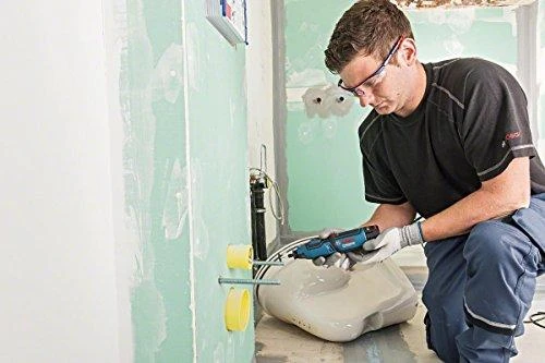 Bosch GRO 12V-35 rotacinis įrankis darbo metu
