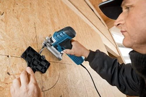 Bosch Siaurapjūklis GST 150 CE