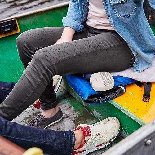 Bose® SoundLink® Micro nešiojama kolonėlė, Baltos spalvos