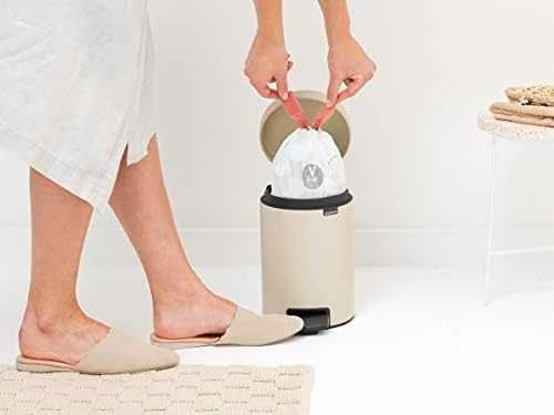 Brabantia Šiukšlių dėžė su pedalu „NewIcon“, 3 l, švelnios smėlio spalvos