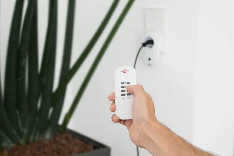 Brennenstuhl Comfort-Line 4 krypčių belaidžių jungiklių rinkinys RC CE1 4001, IP20
