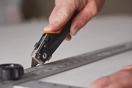 Fiskars CarbonMax Universalus gipso kartono peilis 1027226