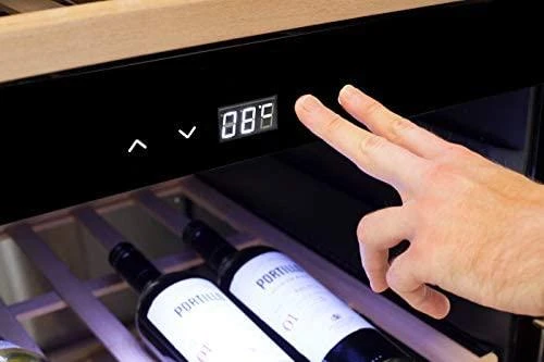 Vyno šaldytuvas Caso Wine Exclusive 66