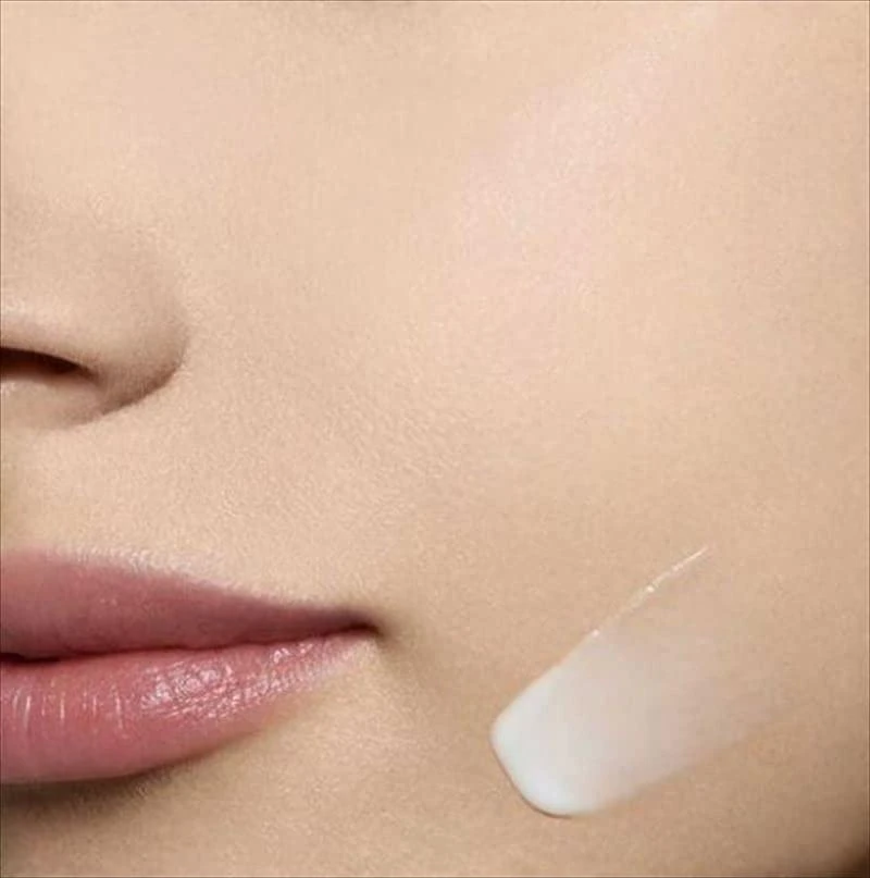 Clarins Veido formavimo ir kontūravimo serumas (Shaping Facial Lift Total V Serum) 50 ml