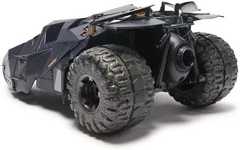 Nuotolinio valdymo „Batmobile“ transporto priemonė „DC Comics Tumbler RC“ iš „Dark Knight“ trilogijos 1:15 30 cm