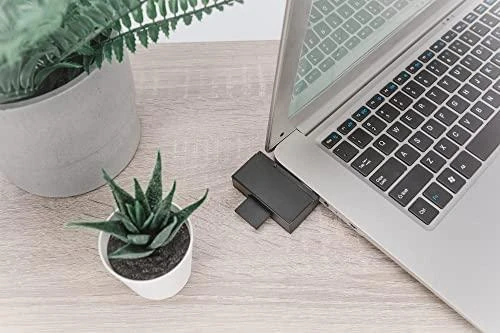 Assmann elektroninė DIGITUS universali prijungimo stotis USB 3.0 7 prievadų kelionės 2x video 2x USB 3.0 RJ45 2x kortelių skaitytuvas