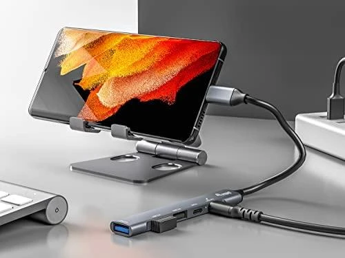 Equip USB-C šakotuvas su telefono stovu